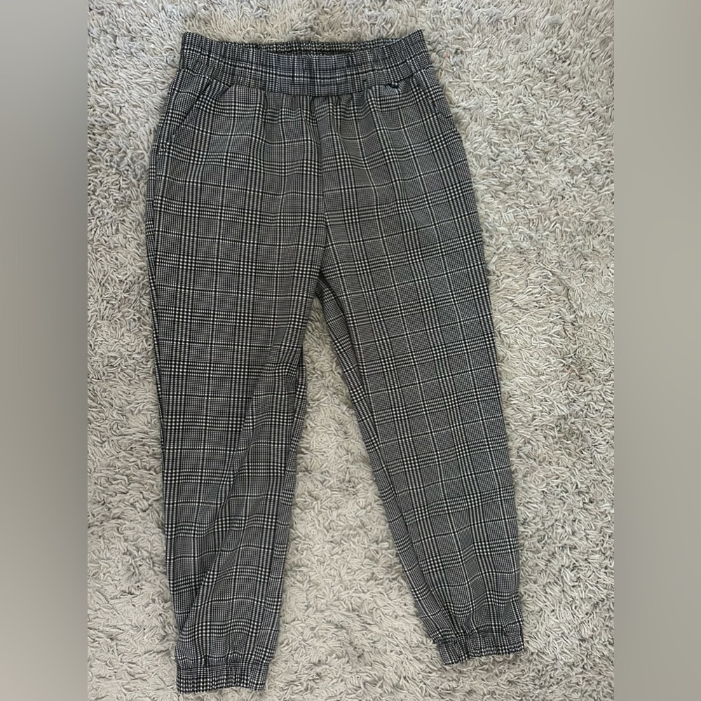very cute patterned pants!🩶
